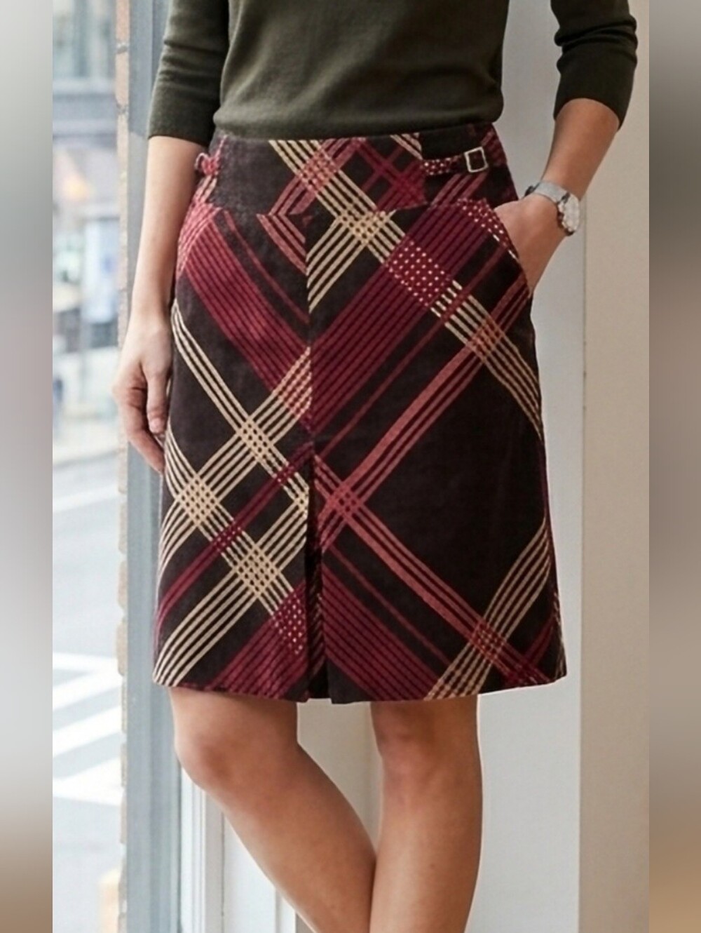 LOFT Ann Taylor Corduroy Burgundy/Cream A-Line Mini Skirt 6 Small